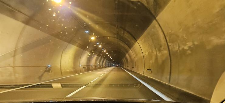 Zdjęcia z Włoch - Tunel pod Alpami.jpg