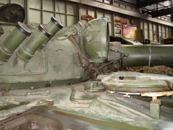 Czolg podstawowy T-72 Walk_Around - t-72_raac_museum_028_of_151.jpg
