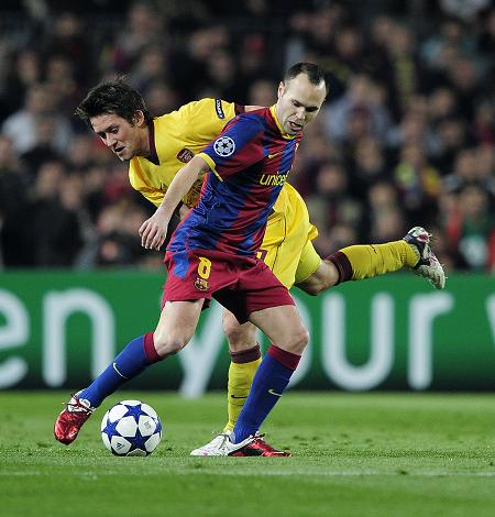 FC BARCELONA1 - Barcelona-Arsenal - Iniesta,Rosicky.jpg