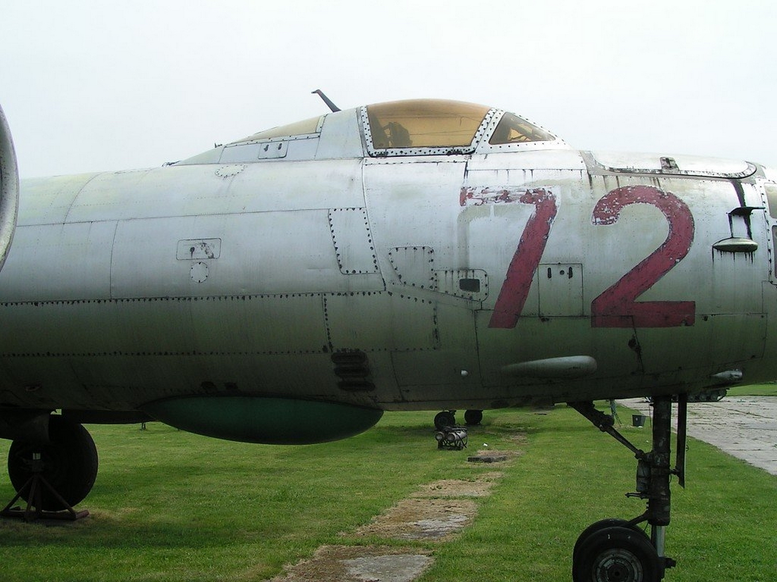 Samolot bombowy Ił-28 Walk Around - il28_pl_17.jpg