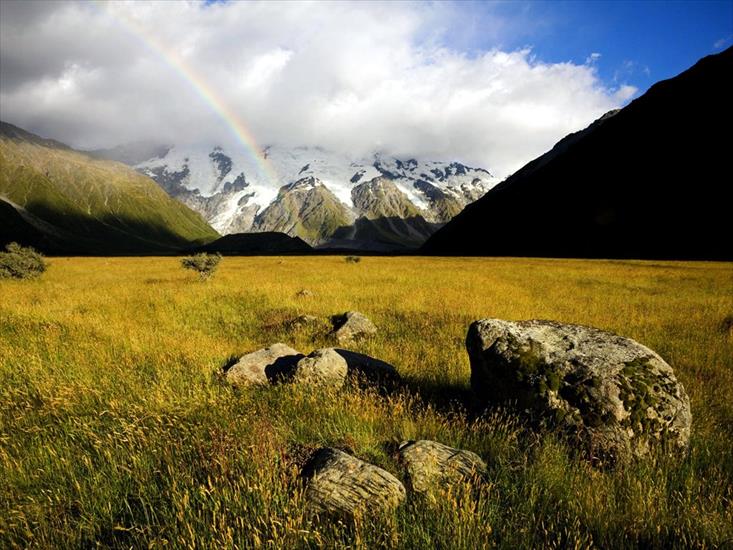 Krajobrazy3 - Rainbow Over Mount Sefton, Mount Cook National Park, New Zealand.jpg