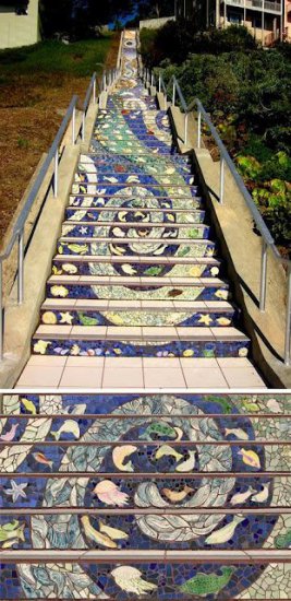 CIEKAWE ZDJĘCIA - San Franciscos Tiled Steps - Worlds Longest Mosaic Stair USA.jpg