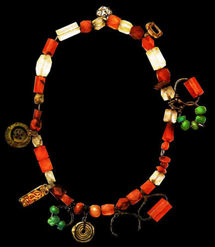 Paciorki - Crystal and Carnelian Treasure Necklace.jpg